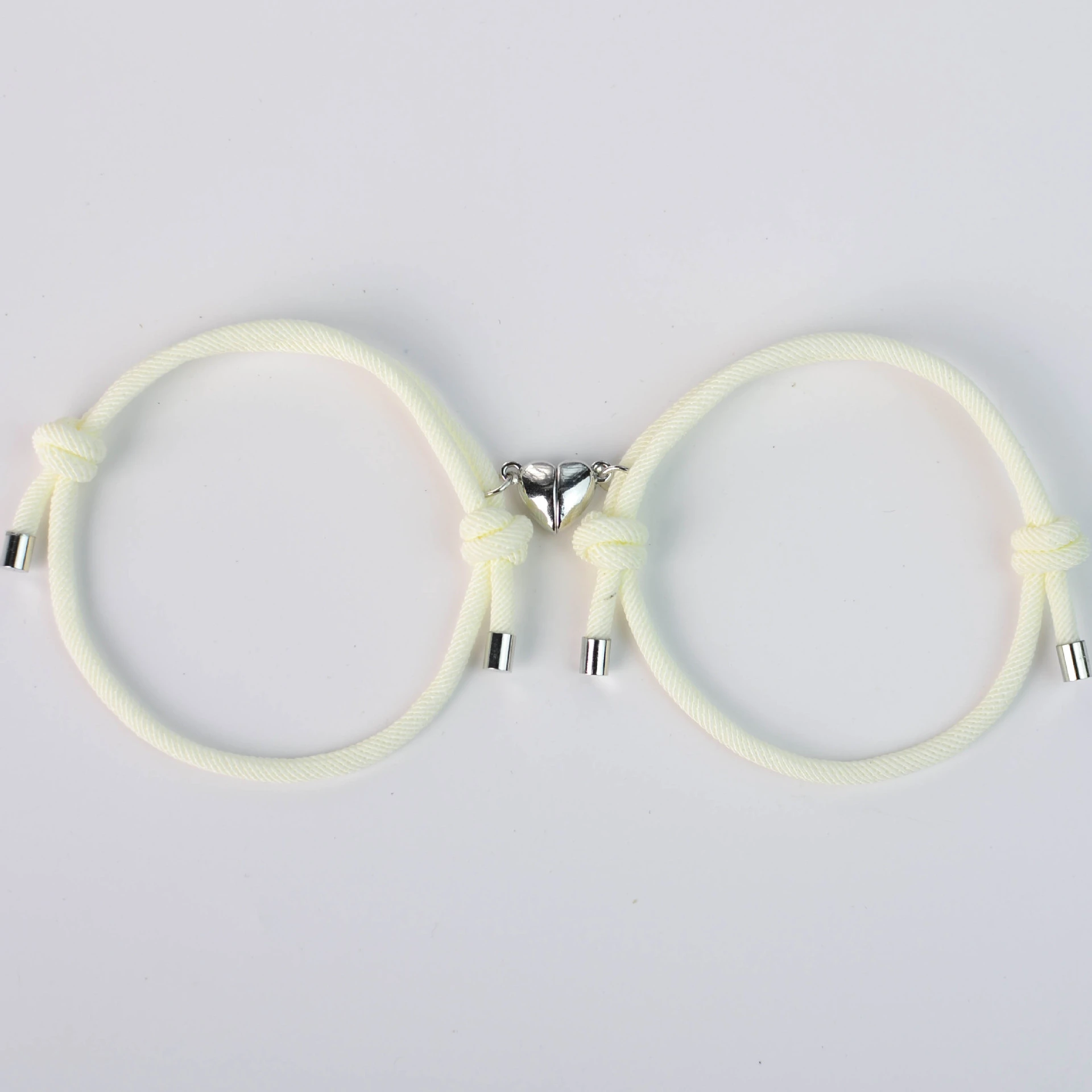 Magnetic Couple Bracelet Heart-shaped Suction Milan Rope Hand-woven - White