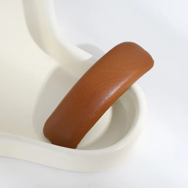 Leather Barrettes Pleated Solid Color Simple Temperamental All match Leather Brown - Shop at LoveMi