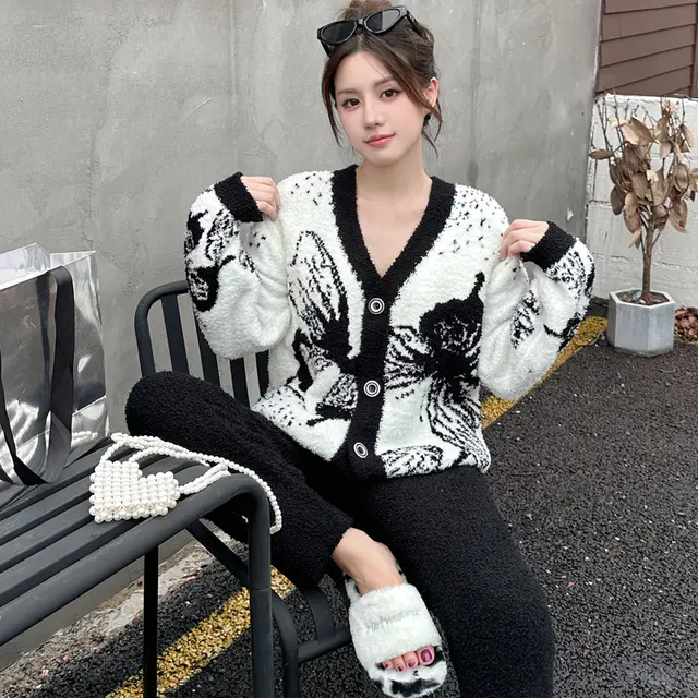 Velvet French Entry Lux Pajamas Cute Soft Warm Classic Style Thick Soft Butterfly Love - Shop at LoveMi