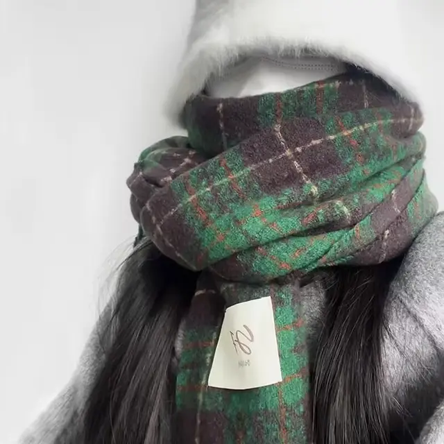 Warm Thickened Couple Scarf Student Trendy High grade Shawl Retro Green - Shop at LoveMi