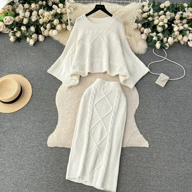 Loose Cable knit Sweater Women's Cinched Bodycon Sheath Skirt Two piece Dress Of Knitted Sweater White - Shop at LoveMi