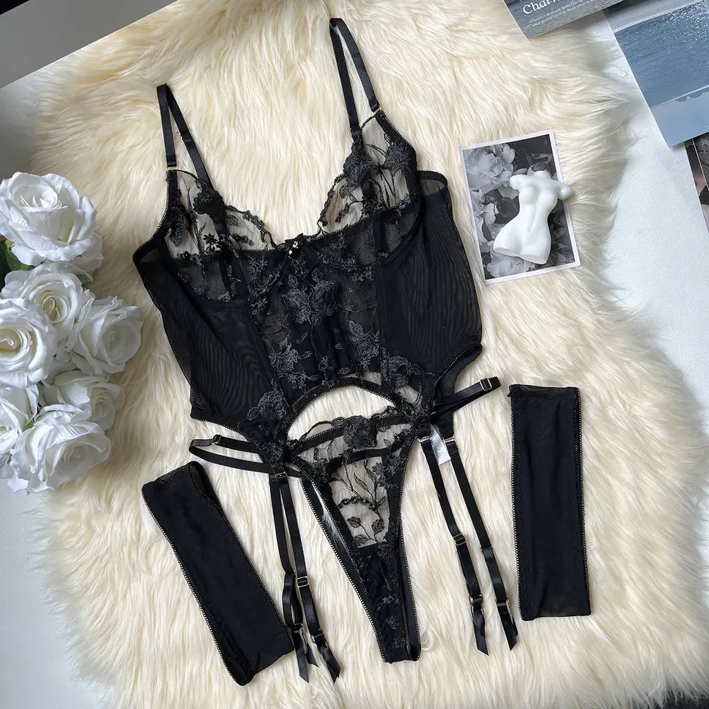 Three-point European And American Style Underwear Mesh Embroidery See-through Suit - Black