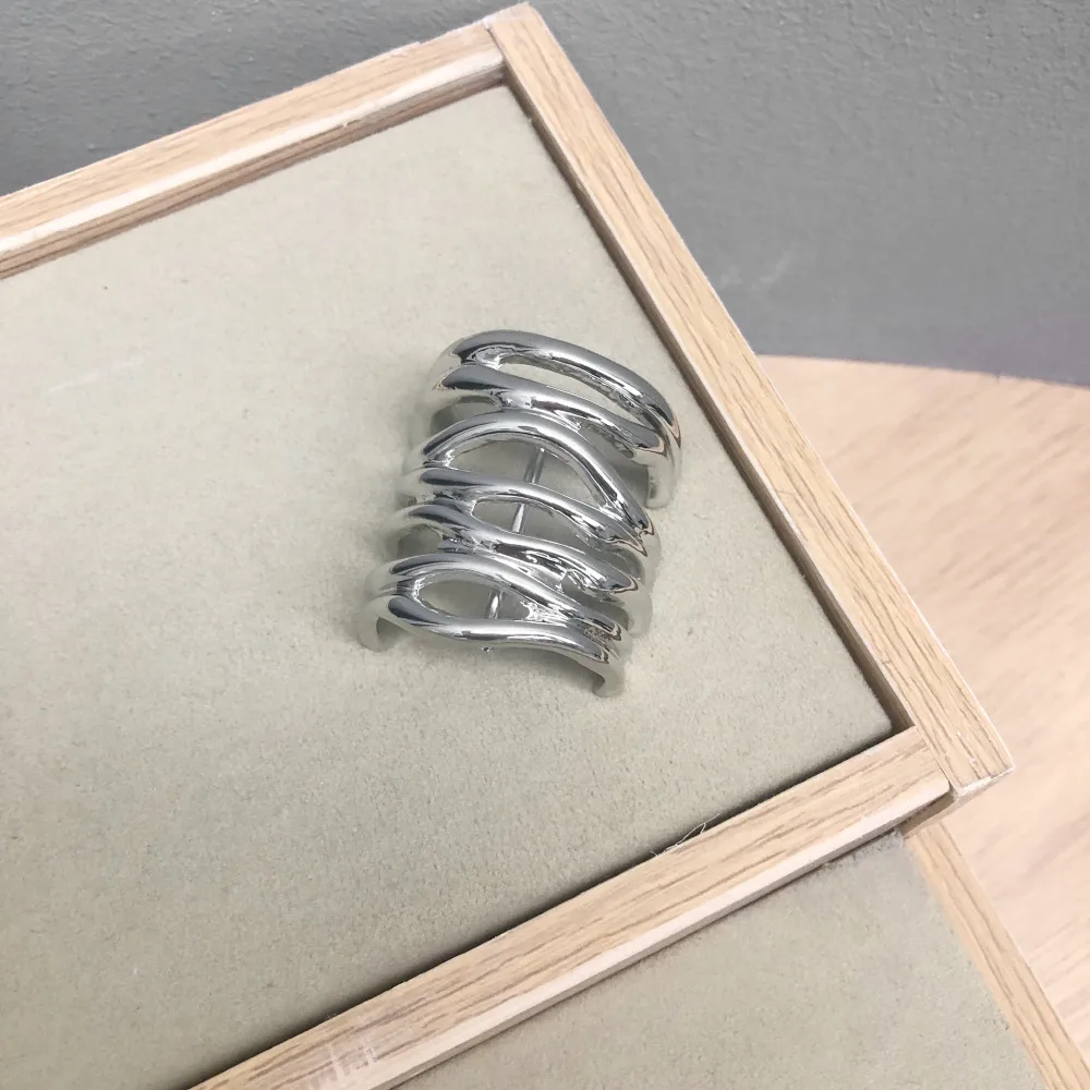 Cold Wind Ponytail U shaped Barrettes Metal Silver - Shop at LoveMi