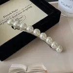 Pearl Clip