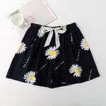 38 Black Little Daisy