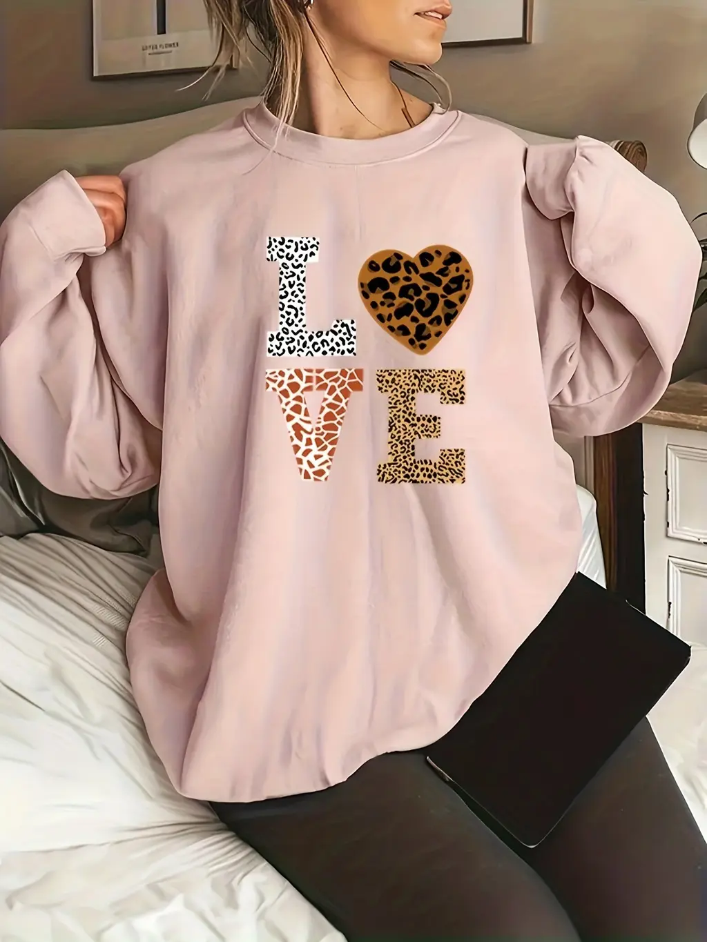 Round Neck Leopard Print Love Plus Size Sweater For Girls - Pink