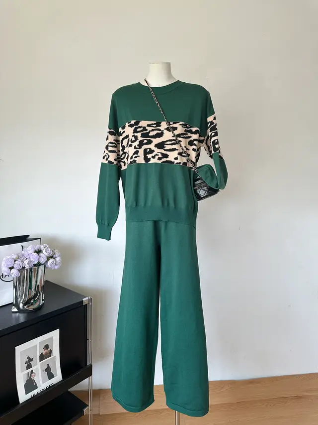 Autumn And Winter New Women's Round Neck Pullover Temperament Twinset Green - Shop at LoveMi