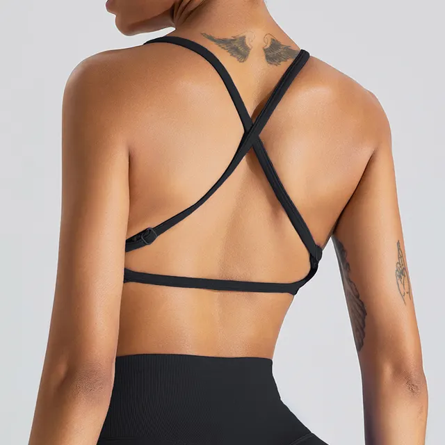 Seamless Yoga Quick drying Breathable Running Top Black - Shop at LoveMi
