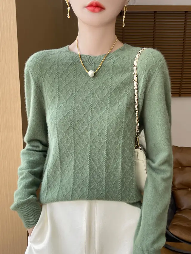 Front Line Ready made Garments Round Neck Woolen Sweater Autumn And Winter Fashion Twisted Flower Pine Green - Shop at LoveMi
