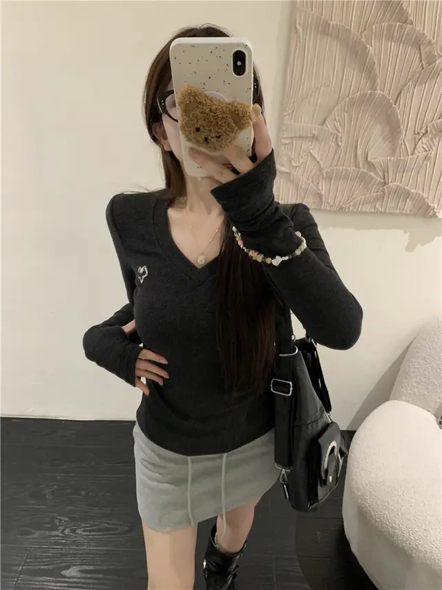 Love Embroidered V neck T shirt Female Early Autumn Dark Gray - Shop at LoveMi