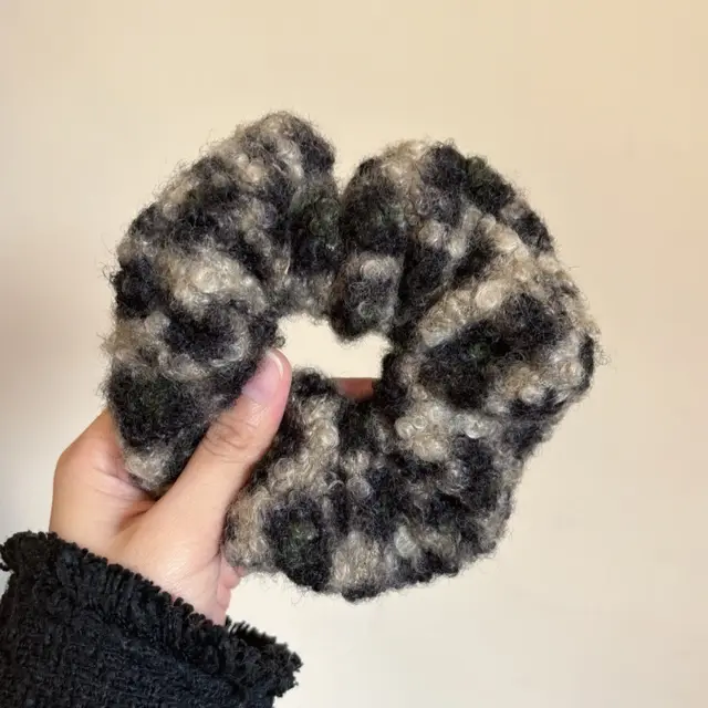 Autumn And Winter Plush Leopard Bow Balls Clip Temperament Female Updo Shark Clip Light Color Hair Ring - Shop at LoveMi