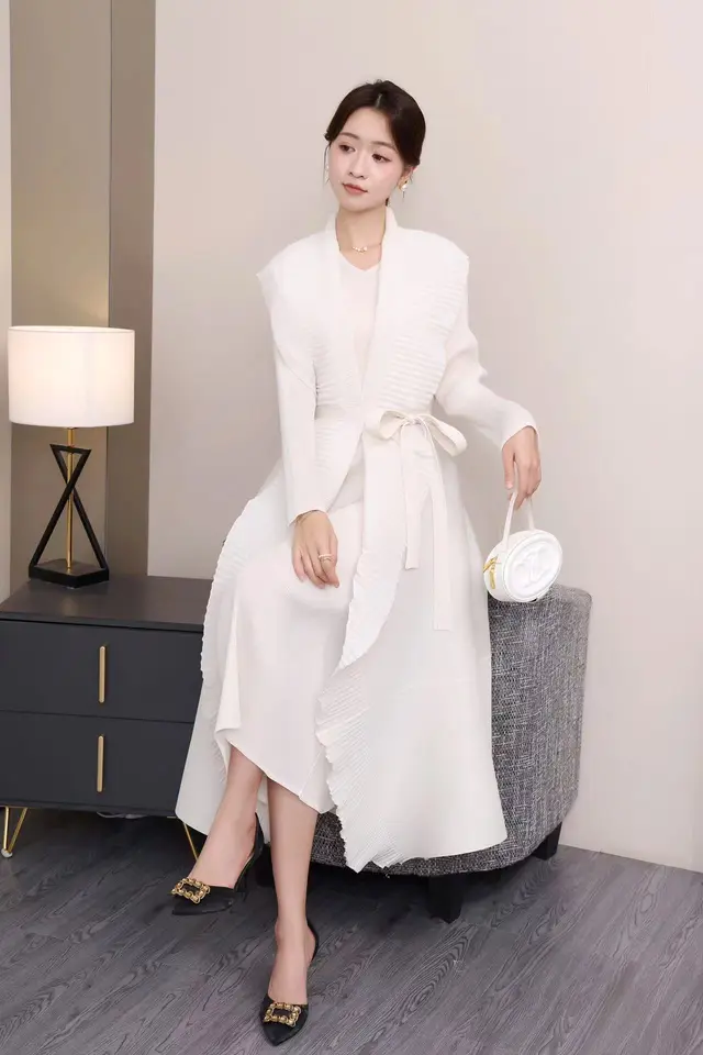 Spring And Autumn New Close Edge Belt Solid Color Dress Shawl Two piece Set White - Shop at LoveMi
