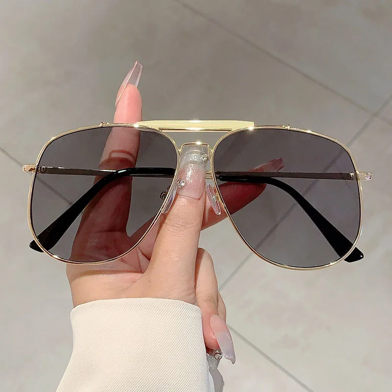 Double Beam Large Frame All-match UV-proof Sunglasses - Gold Frame Light Gray