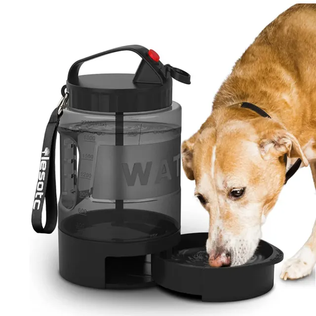 Dogs And Cats Large Capacity Drinking Water Bottle Black - Shop at LoveMi
