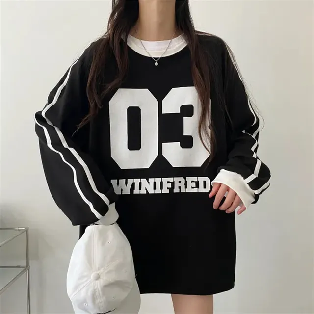 Round Neck Design Stitching Pullover And Fleece Sweater Black Fleece Lining Style - Shop at LoveMi