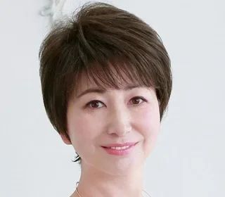 Women's Flower White Short Straight Top Old Flower White Mixed Human Hair Wigs - Style 5
