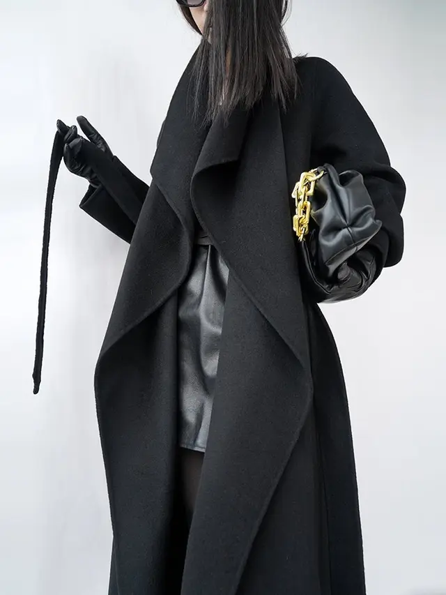 Handmade Red Wool Mid length Cashmere Coat Black 85 Cashmere 915 Wool - Shop at LoveMi