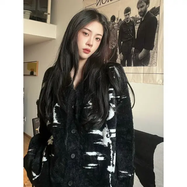 Retro Black Knitted Cardigan Sweater Women's Spring And Autumn Jacquard Black - Shop at LoveMi