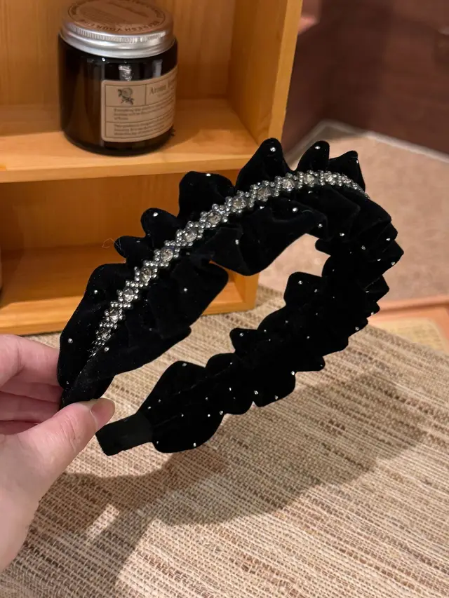Headband High Skull Top Retro Black Full Diamond Broken Hair Black Velvet Starry Sky - Shop at LoveMi