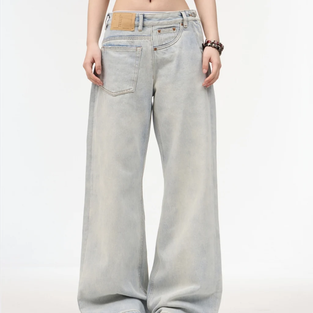 Women's Loose Retro Washed Light Colored Jeans - Blue