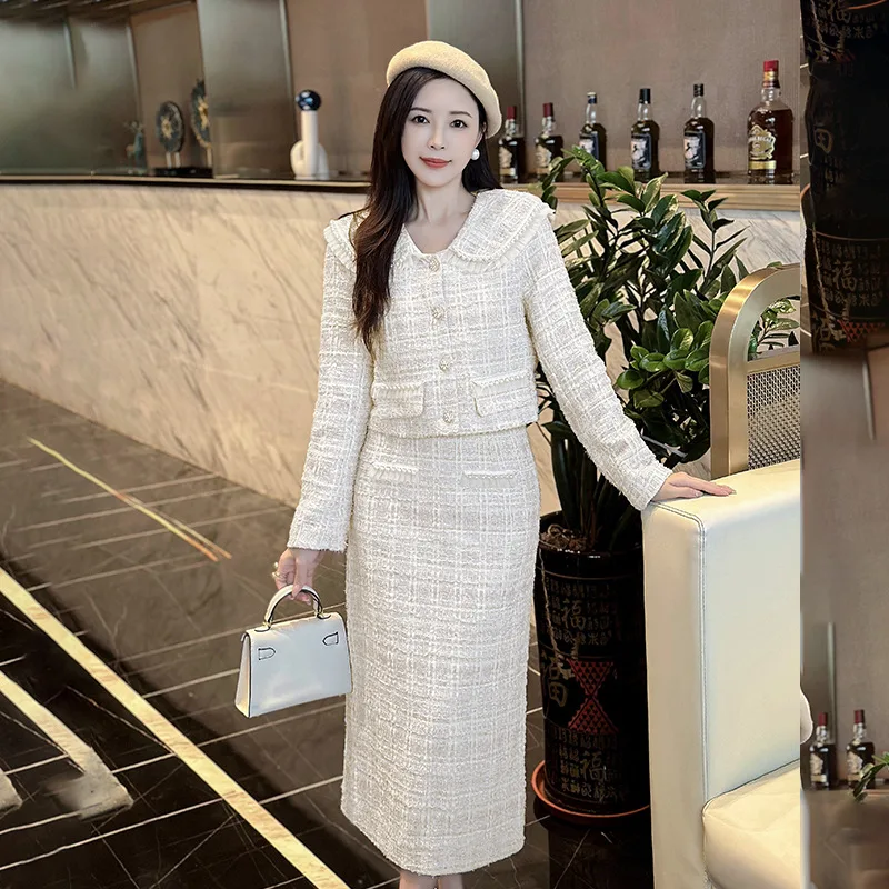Elegant Chanel's Style Suit Heavy Industry Beads Lapel Short Coat Skirt Two-piece Set - Beige
