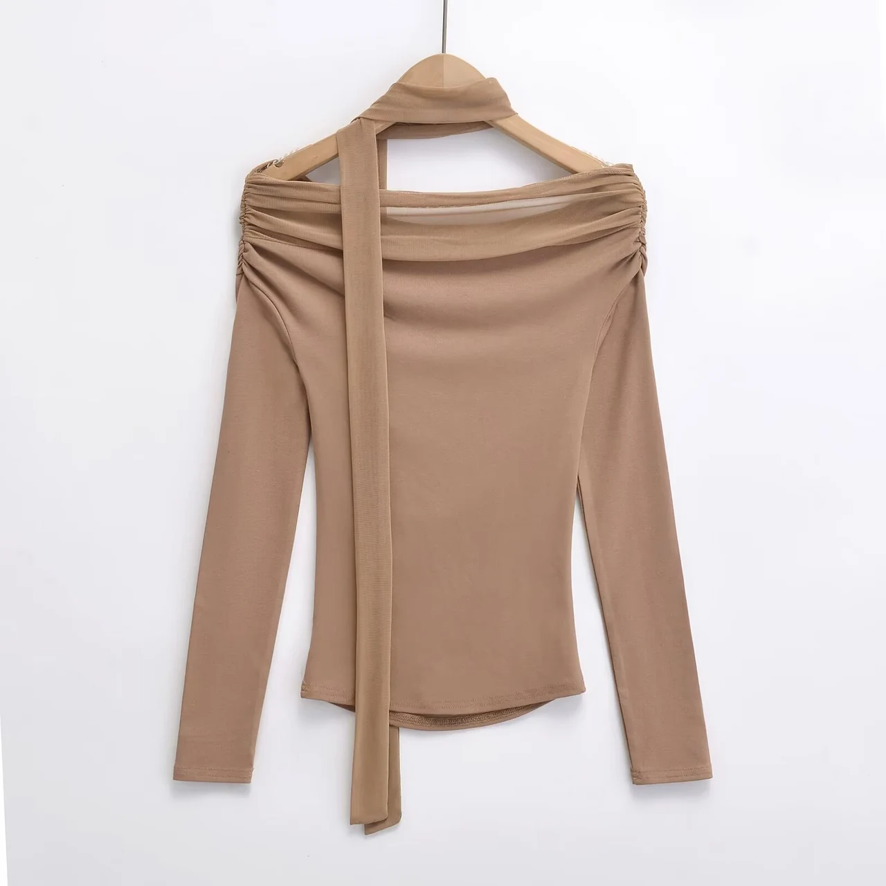Women's Ribbon Mesh Stitching Off-shoulder Long-sleeve T-shirt - Khaki