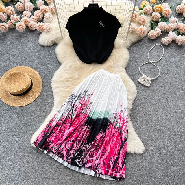 Women's Summer High end Design Sense Niche Sleeveless Shirt Top Pleated Dress Two piece Set Pattern 3 - Shop at LoveMi