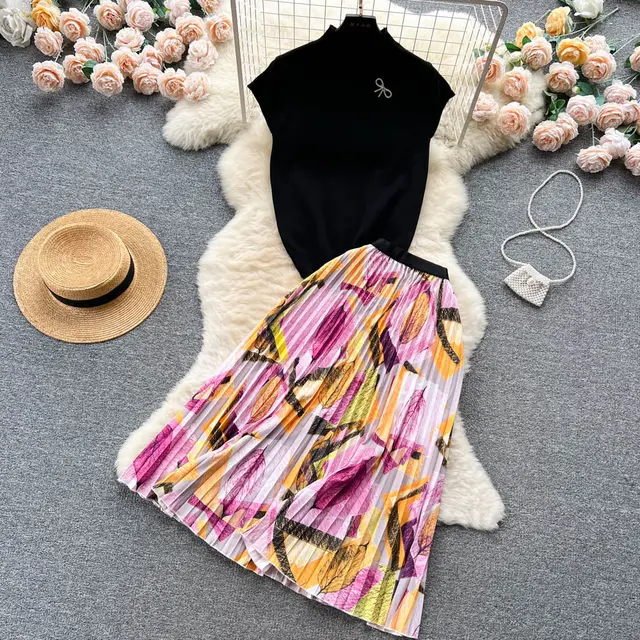 Women's Summer High end Design Sense Niche Sleeveless Shirt Top Pleated Dress Two piece Set Pattern 5 - Shop at LoveMi