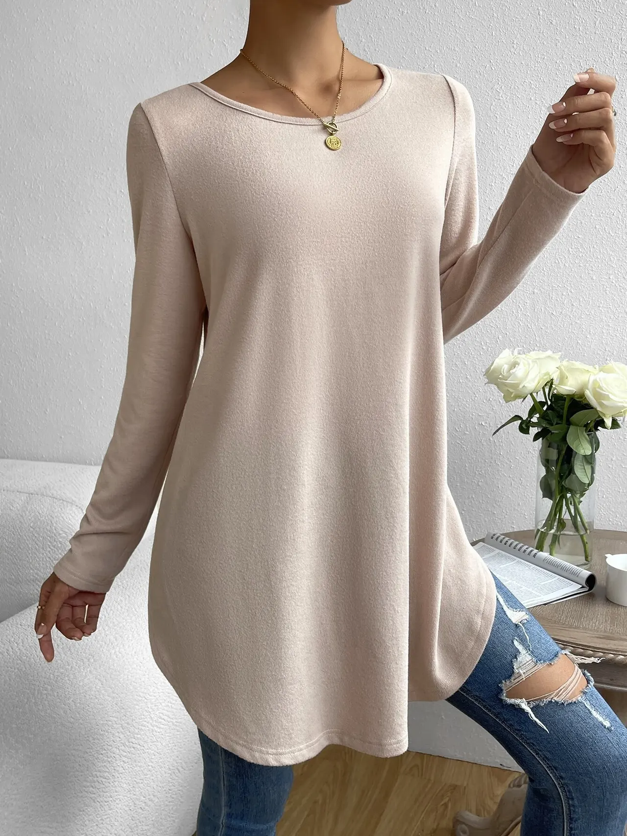 Casual Slit On Both Sides Hem Solid Color Round Neck Long Sleeve T-shirt - Apricot