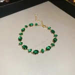 Oval Green