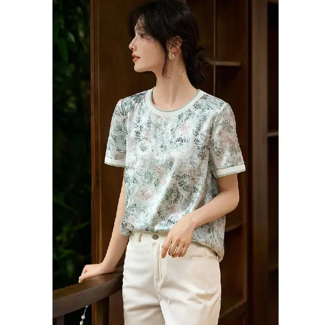 New Casual Temperament Crew Neck Shirt For Women Green On White Background - Shop at LoveMi