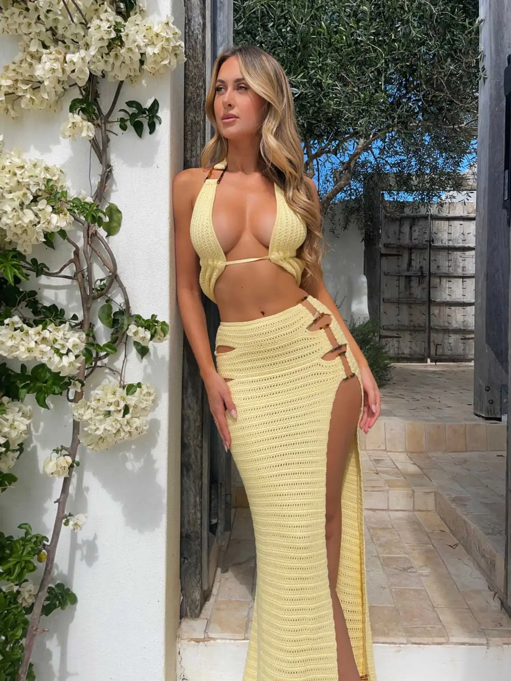 Beach Women's Solid Colour Knitted Beach Bikini Swimsuit Blouse Sun-proof Set - Yellow