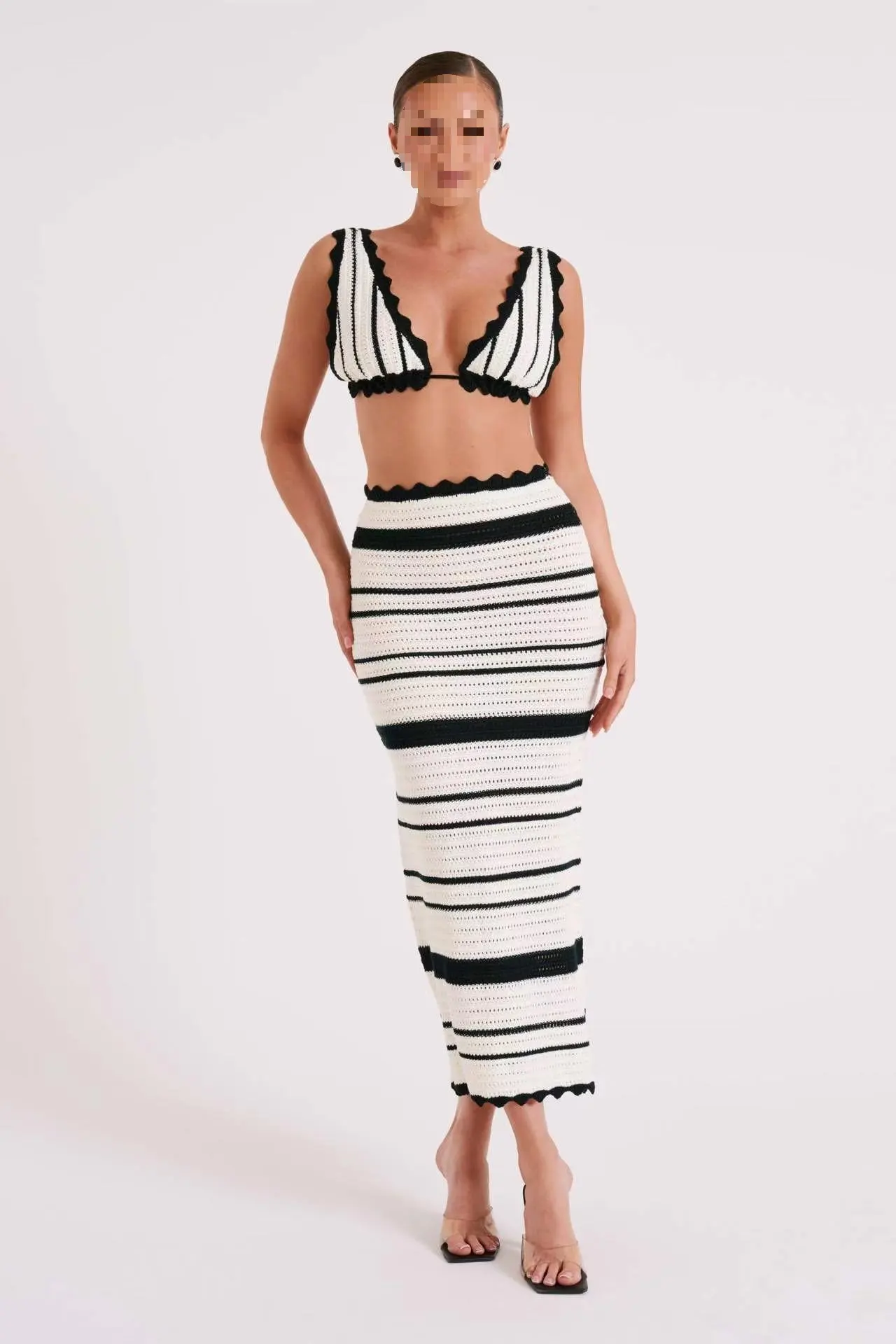 Knitted Spaghetti Straps Chest Wrap Top And Skirt Suit - White