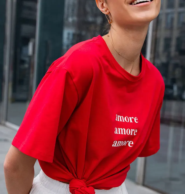Oversized White T shirt With Women's Print 2Style Red - Shop at LoveMi