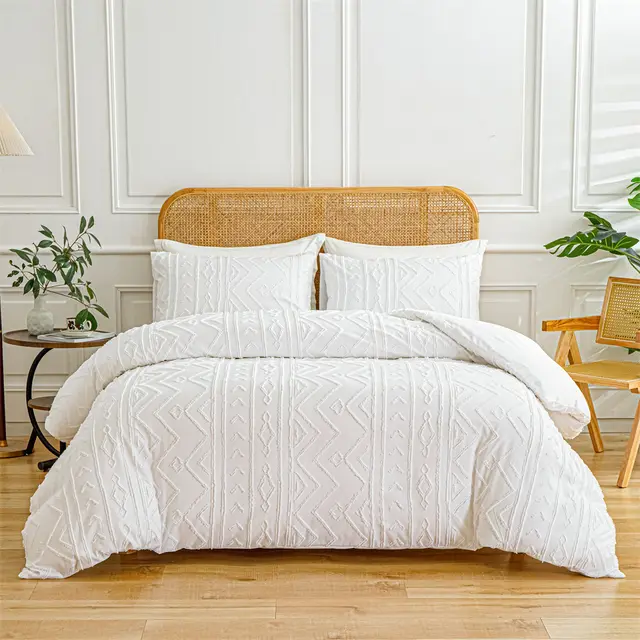 European And American Supplies Cut Flower Tufted Plain Quilt Set Jj450 White - Shop at LoveMi