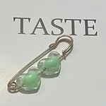 017 Pin Doppel Herz Green