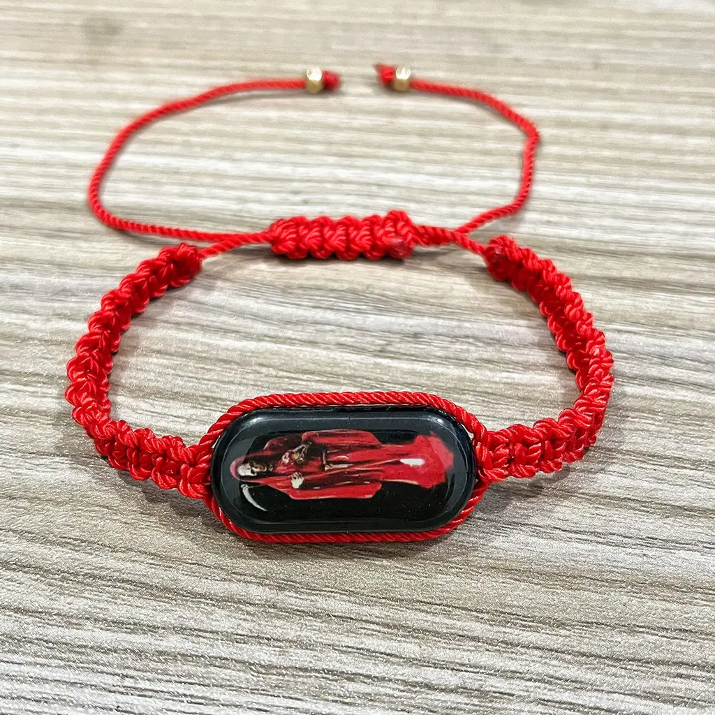 Oval Wood Dripping Virgin Mary Woven Bracelet - Black Death Red Line