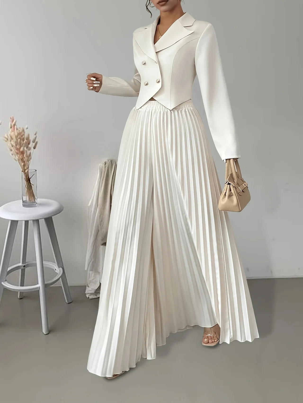 Top Set Long Sleeved Pleated Skirt - White