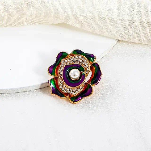 Korean Style Bee Butterfly Diamond Brooch Style2051 - Shop at LoveMi