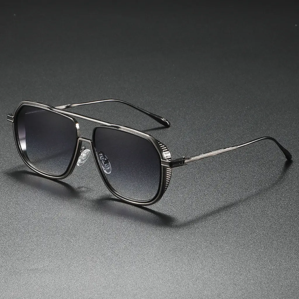 Women's Retro New Fashion Square Sunglasses - Regular