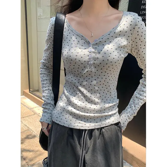 Women's Long sleeved T shirt Slim fit V neck Floral Bottoming Shirt Gray - Shop at LoveMi