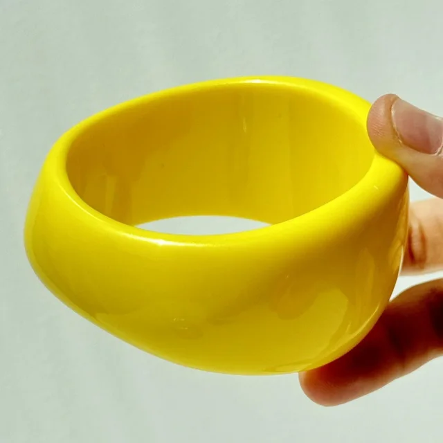 Resin Oval Wide Geometric Curved Resin Solid Color Bracelet - Shop at LoveMi