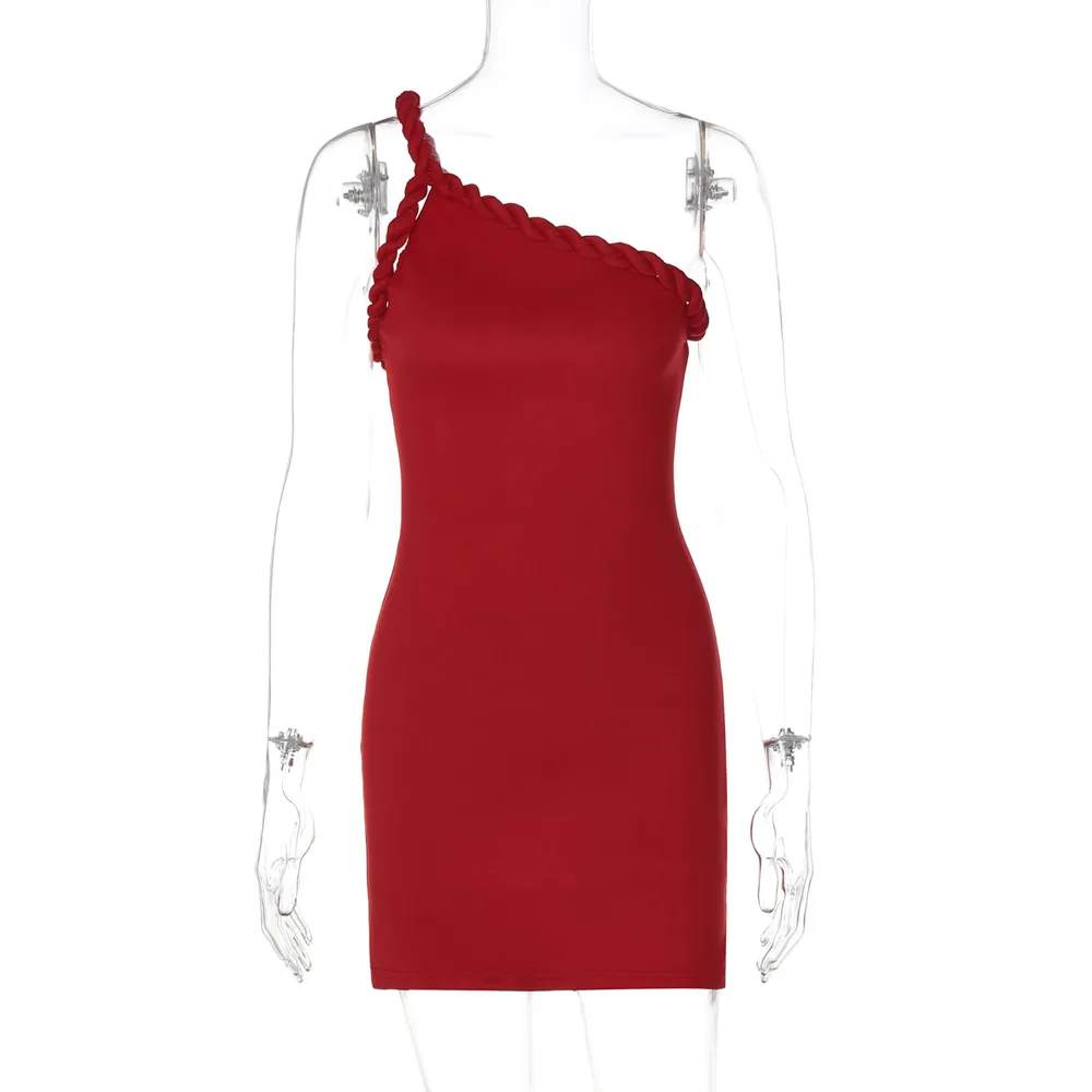 European And American Sexy Backless Pleated One Shoulder Twist Hip Bag Dress - Red - View 1
