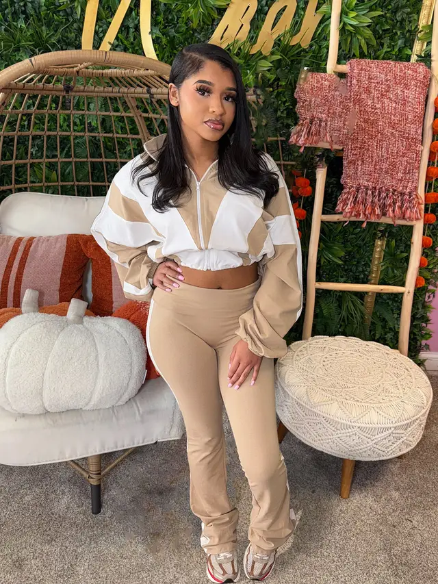 Elastic Buckle Waist Color Block Stitching Contrast Color Sports Casual Two piece Suit Apricot - Shop at LoveMi