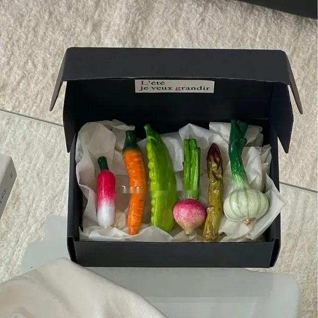 Vegetable Decoration Bracket Tableware Refridgerator Magnets Black - Shop at LoveMi