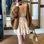 Beautiful V-neck Lantern Sleeve Floral Skirt - Floral