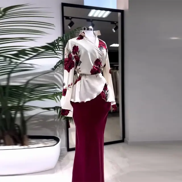 Fashion V neck Stitching Printed Lace up Slim Fit Skirt Suit Dark Red - Shop at LoveMi
