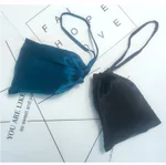 Hole Blue