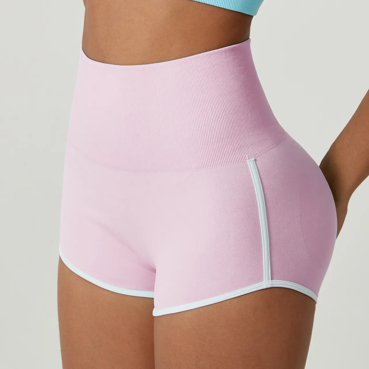 Contrast Color Peach Hip Hot Pants - Pink