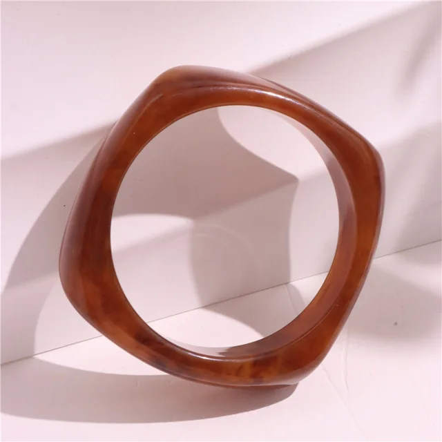 Geometric Irregular Acrylic Simple Bracelet Bracelet For Women J - Shop at LoveMi